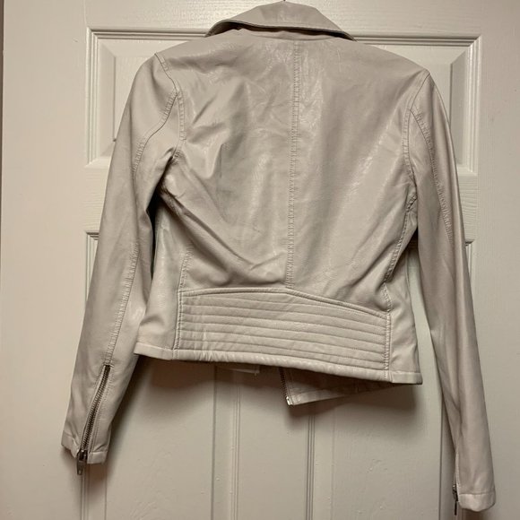 Blank NYC On The Rocks Vegan Leather Jacket - Picture 6 of 7